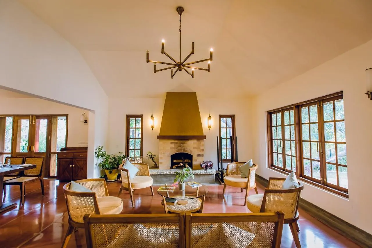Misty Mountain Experience By Perfect Stays Hotel