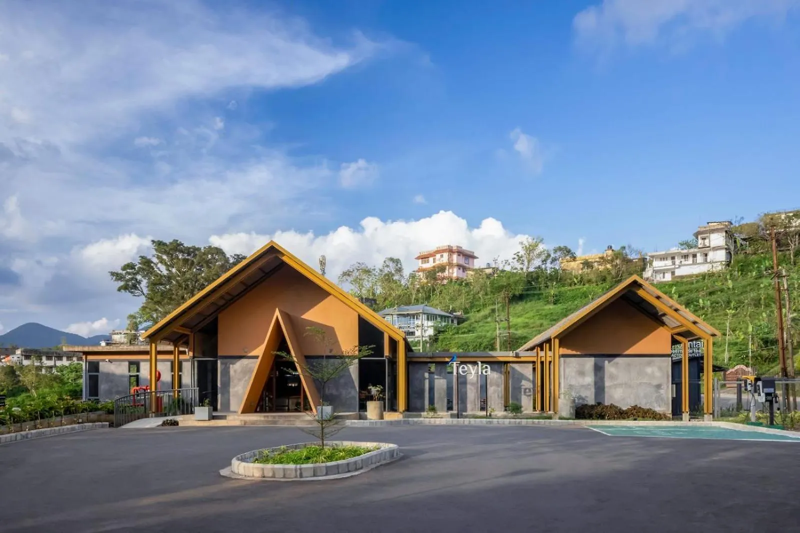 Misty Mountain Experience By Perfect Stays Hotel